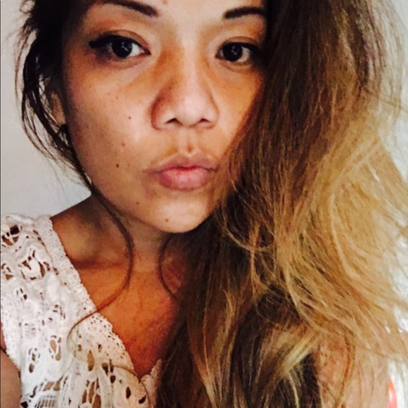 Meet your Posher, Armin Resurreccion Flores - Picture 5 of 7